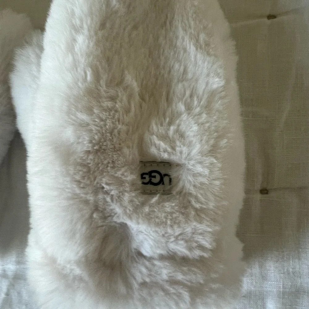 UGG Kids Faux Fur Mittens
